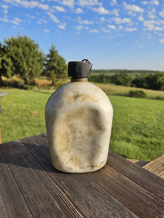 U.S. Army Other - Vintage 1954 US Army Military Aluminum Canteen Korean War Era Plastic Cap GI